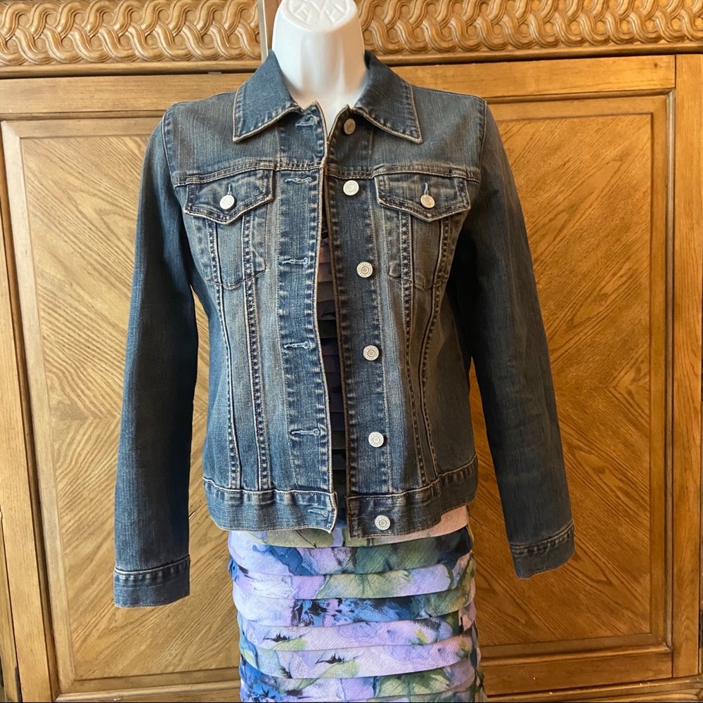 Gap Blue Dark Washed Crop Jean jacket